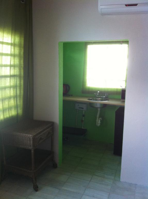 Vicky'S Keys Hostel Upper Princeʼs Quarter Oda fotoğraf